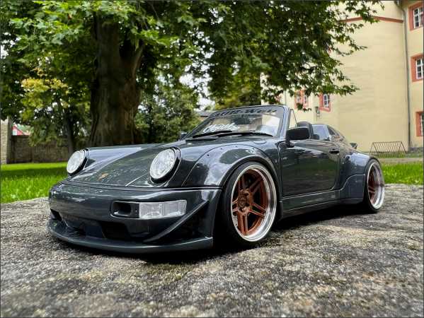1:18 Porsche 911 964 RWB RAUH WELT SPEEDSTER